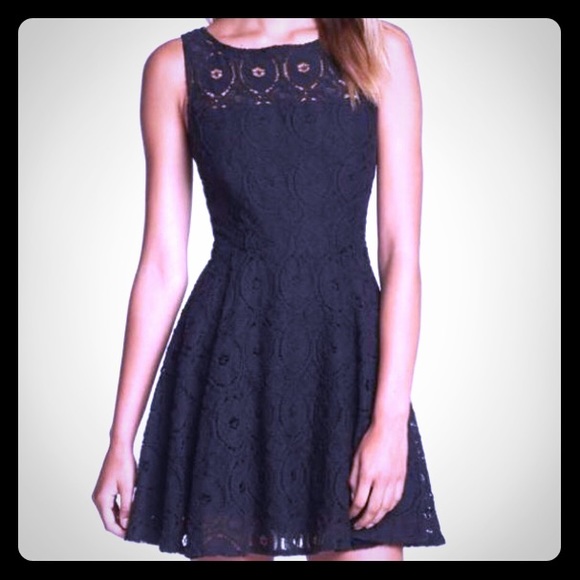 BB Dakota Dresses & Skirts - BB Dakota. Fit and flare little black dress